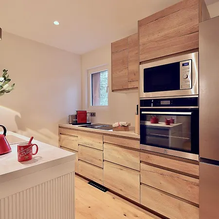 1850 : Elegant Apt. Neuf A 3 Min Des Pistes, Parking Inclus - Fr-1-575-249 Апартаменты Куршевель